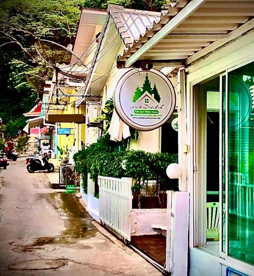 Koh Larn White House Hotel Exterior photo