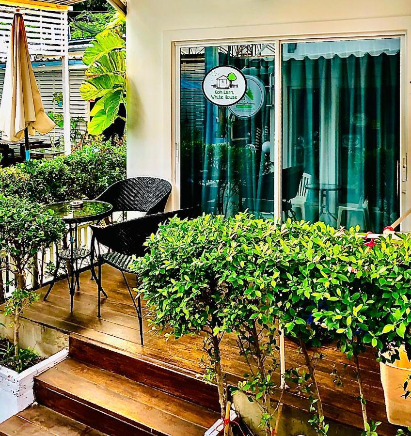 Koh Larn White House Hotel Exterior photo